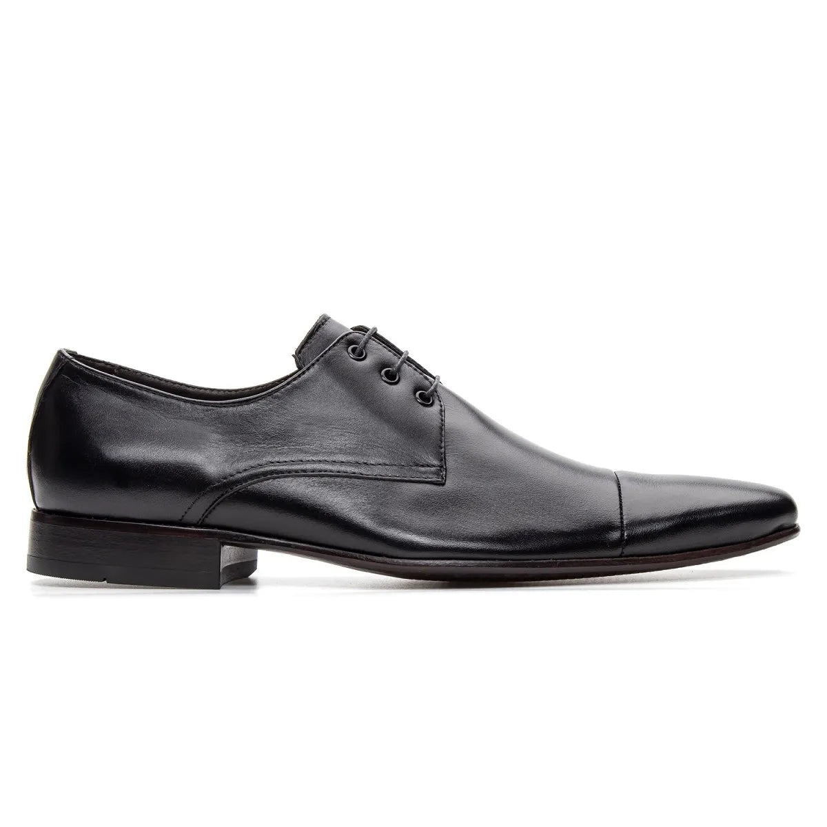sapato social preto estilo italiano